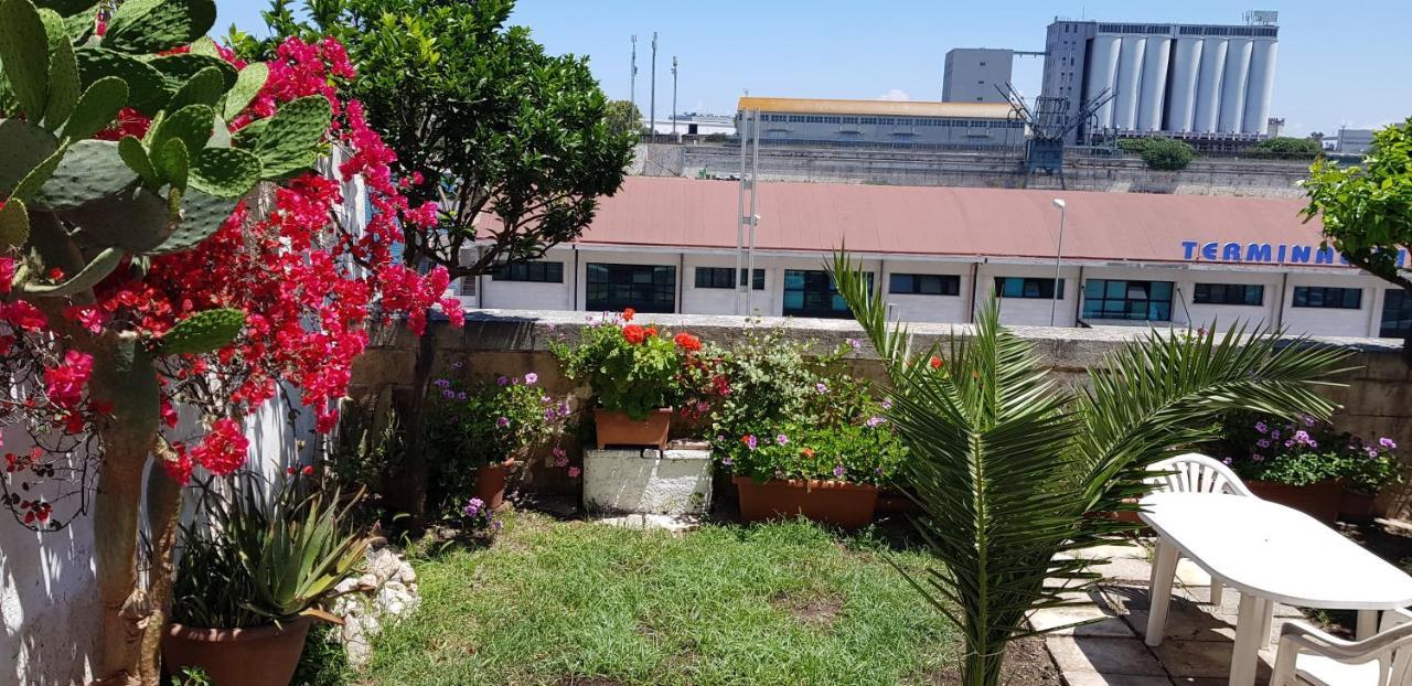 Ferienwohnung La Casa Sul Porto Brindisi Exterior foto